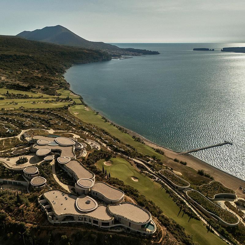 Newsroom | v2com-newswire | Newswire | Architecture | Design | Lifestyle - Press release - Mandarin Oriental, Costa Navarino - Alexandros N. Tombazis and Associates Architects S.A. + K-Studio