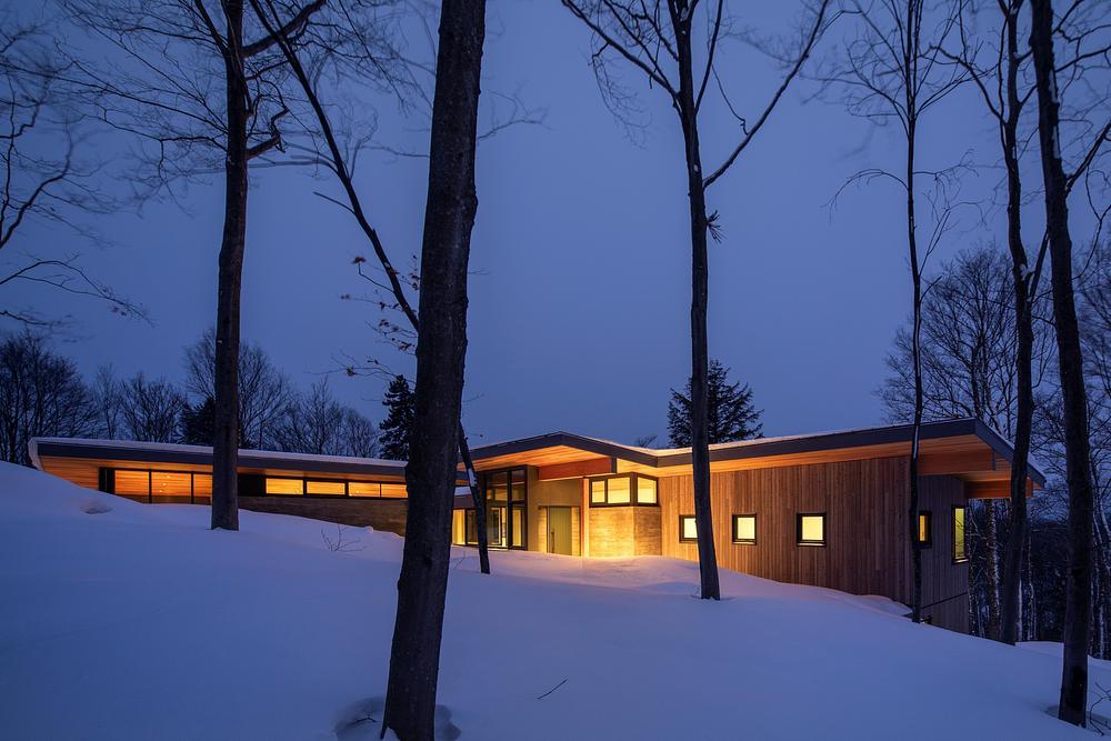Dossier de presse - Maison dans la forêt laurentienne ...