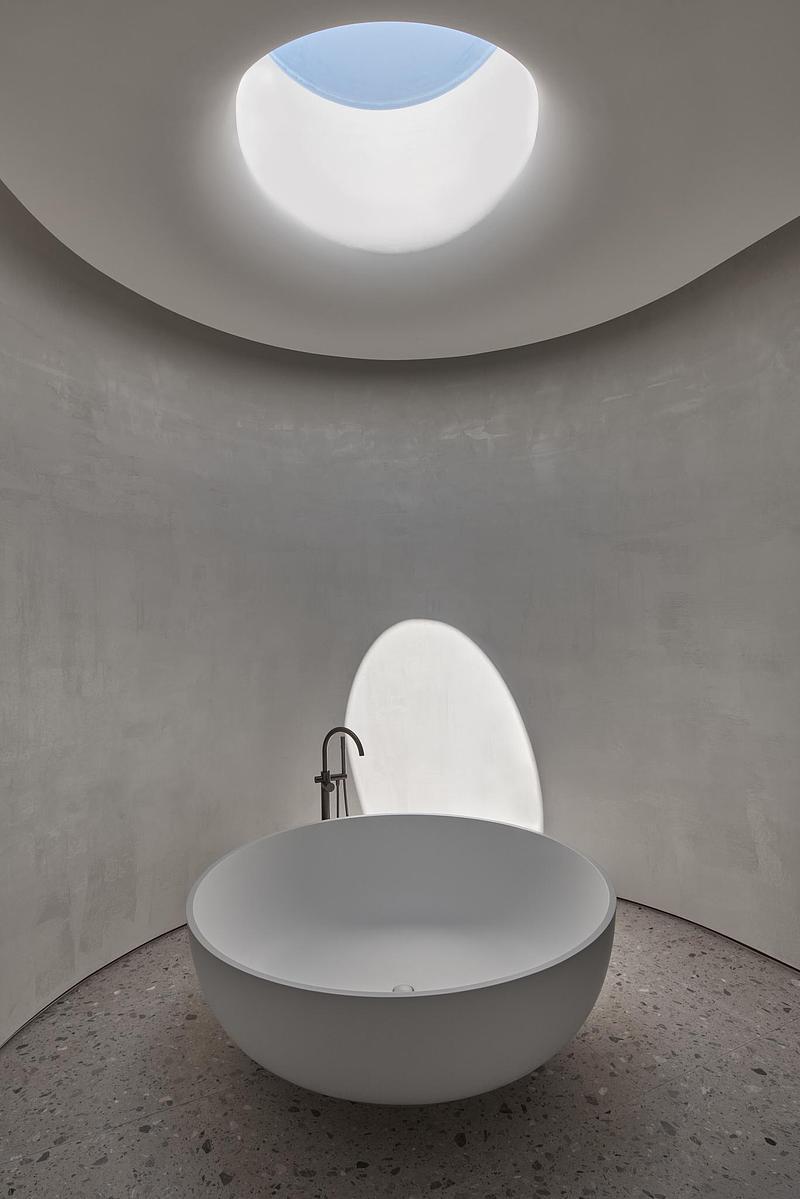 Salle de presse | v2com-newswire | Fil de presse | Architecture | Design | Art de vivre - Communiqué de presse - Thomas Street Residence par Embrace Architects : une résidence raffinée à Melbourne, façonnée par la lumière, les géométries courbes et une matérialité pérenne - Embrace Architects