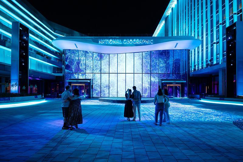Salle de presse | v2com-newswire | Fil de presse | Architecture | Design | Art de vivre - Communiqué de presse - Moment Factory crée Wonders of Our World: Ocean, une expérience nocturne innovante au National Geographic Museum of Exploration - Moment Factory