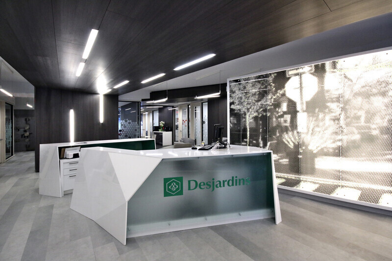 Press kit - Press release - Mile-End Service Centre of the Caisse Desjardins des Versants du mont Royal - Cardin Julien