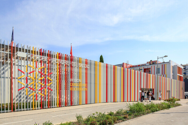 Salle de presse | v2com-newswire | Fil de presse | Architecture | Design | Art de vivre - Communiqué de presse - Lycée Honoré de Balzac à Castelnau-le-Lez (34) - NBJ architectes