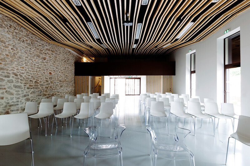 Salle de presse | v2com-newswire | Fil de presse | Architecture | Design | Art de vivre - Communiqué de presse - Salle des mariages de Jacou - NBJ architectes